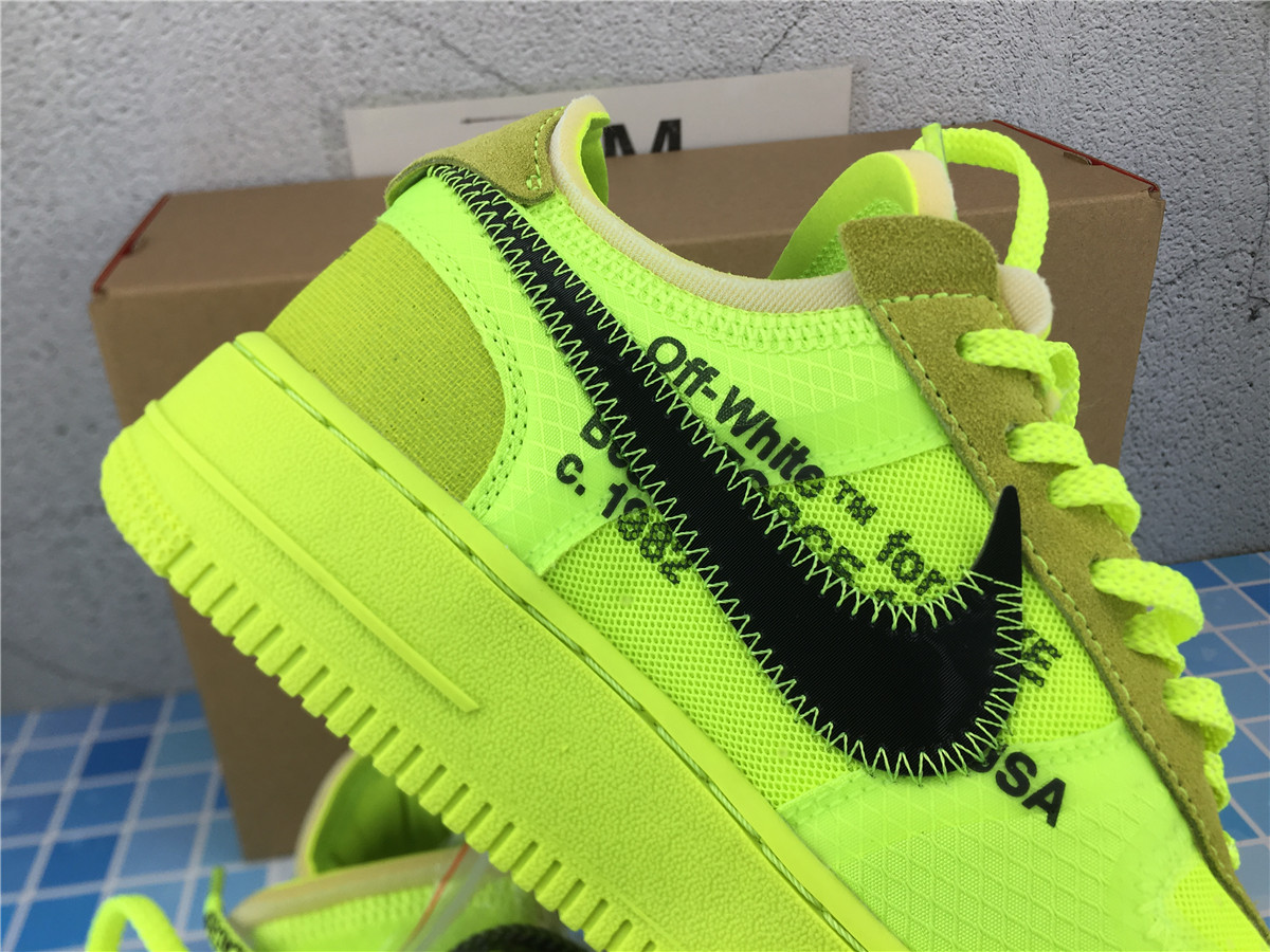 Off-White x Air Force 1 Low Volt AO4606 700